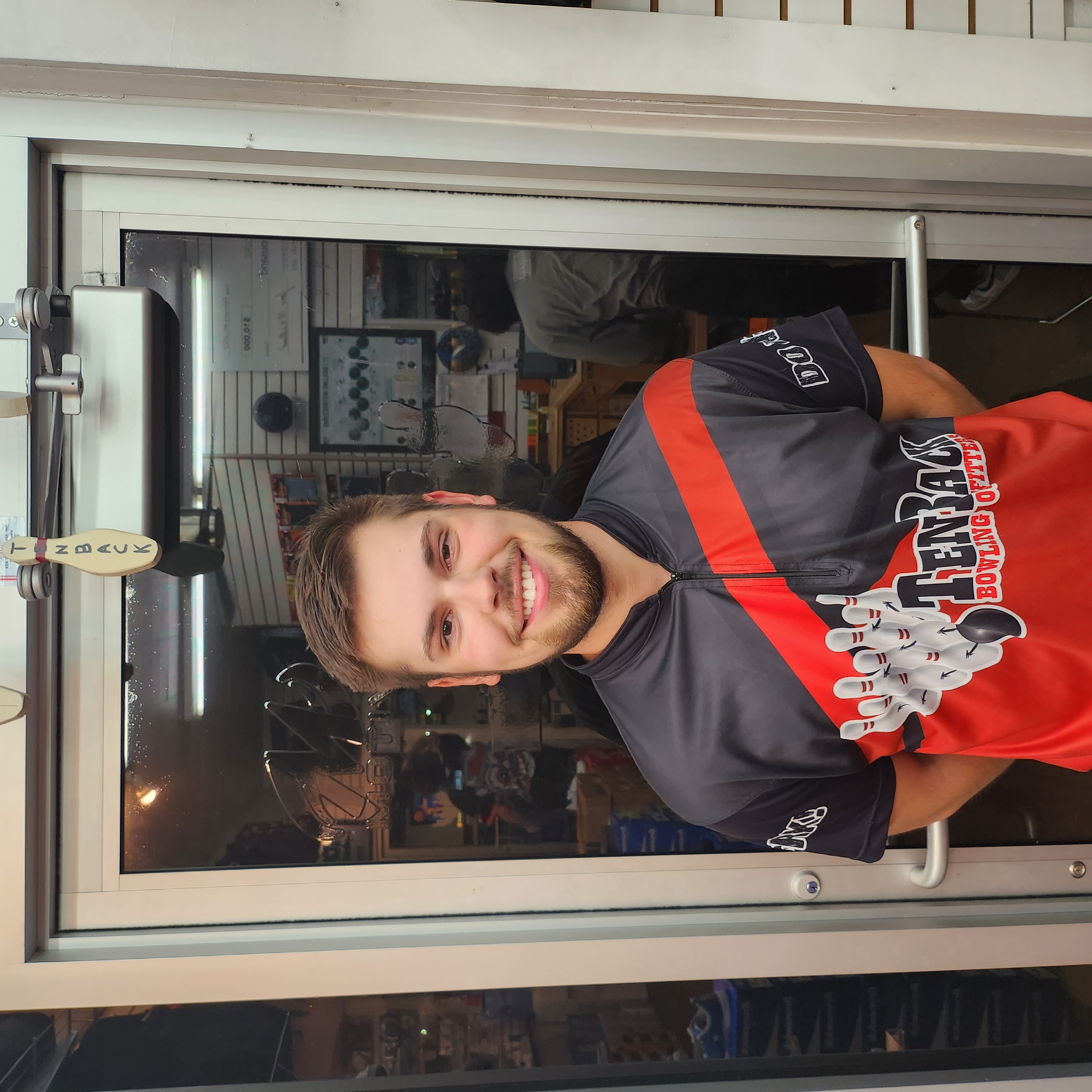 TenBack Bowling Outfitters